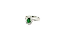 Ring 18 Karat Weissgold Brillanten 0,27ct Smaragd 0,33ct