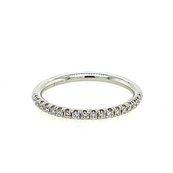 Ring 18 Karat Weissgold 19 Brillantent 0,18ct G vs