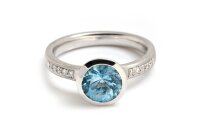 Ring 18 Karat Weissgold Aquamarin 1,62ct 10 Brillanten...