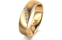 Ring 14 Karat Gelbgold 5.5 mm l&auml;ngsmatt 5 Brillanten...